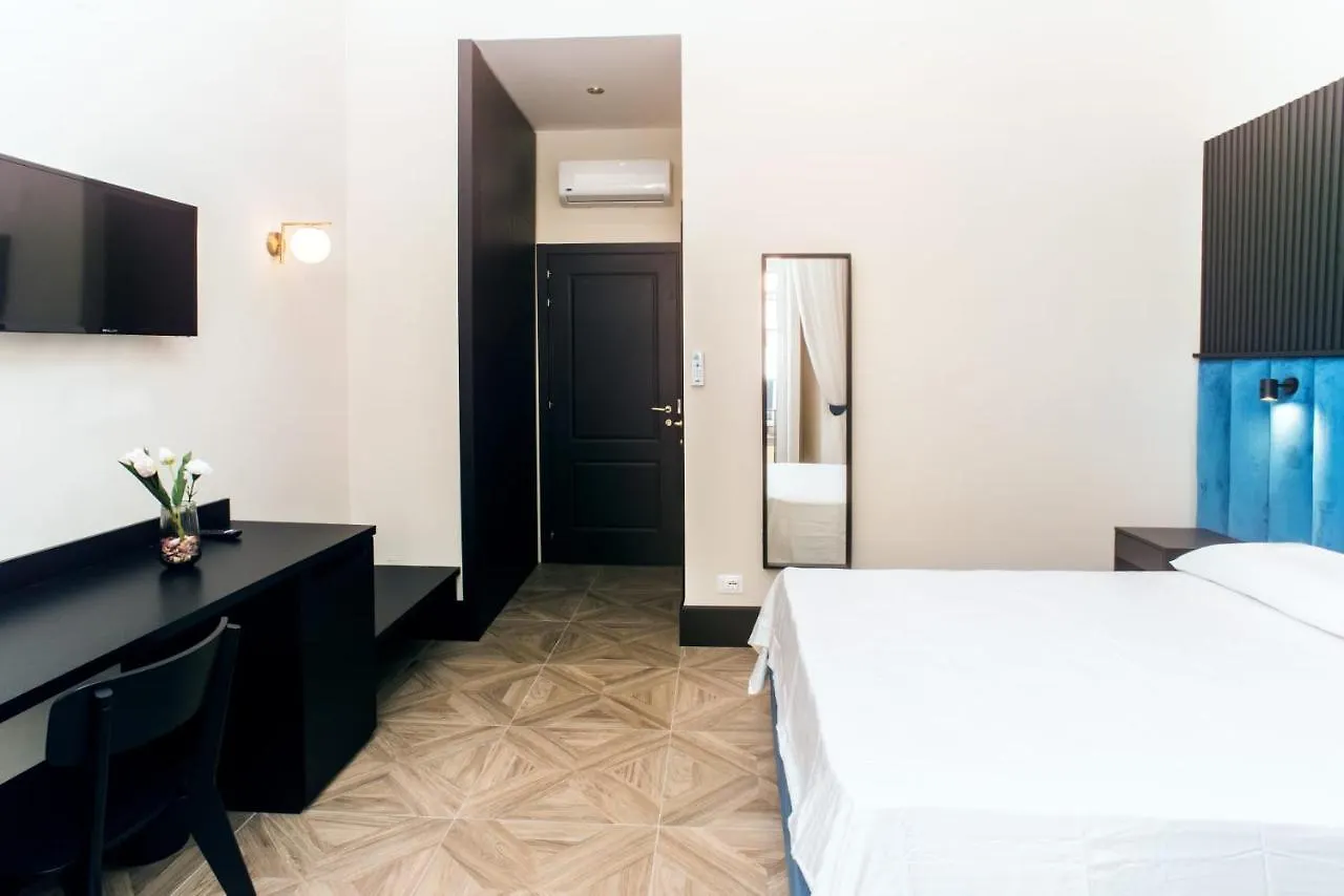 Fida Rooms ナポリ