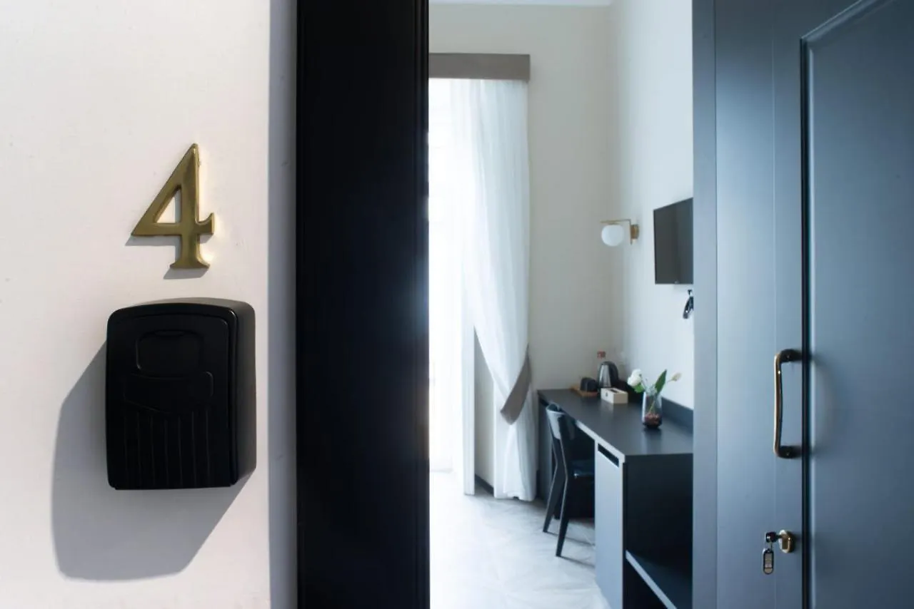 Fida Rooms ナポリ
