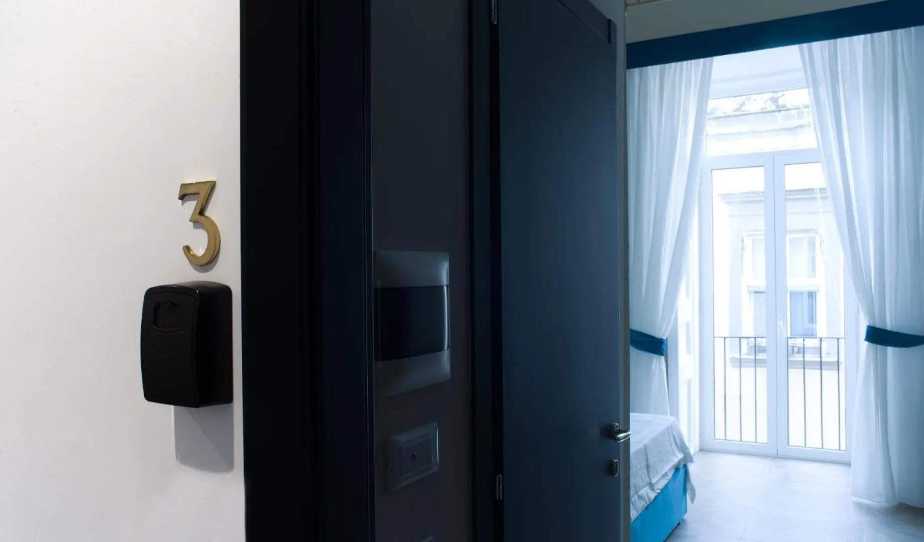 Fida Rooms ナポリ 0*,  イタリア